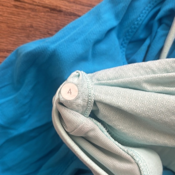 Lululemon Tank Top - Picture 3 of 3